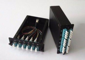 購入 黒い光ファイバ パッチ パネル 24 ポート MTP MPO モジュール光ファイバ パッチ パネル オンライン製造