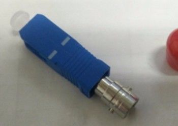 SC/UPCからST/UPCのハイブリッドアテンチュエーター 光ファイバー接続の究極の解決策